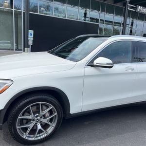 MERCEDES-BENZ GLC - 2