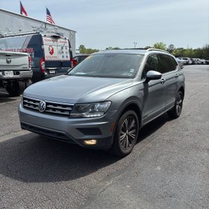 Volkswagen Tiguan SEL - 1