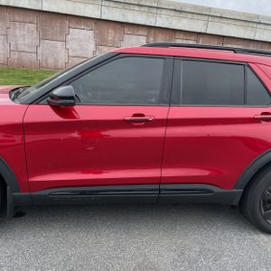 FORD EXPLORER ST - 4