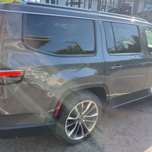 JEEP WAGONEER SERIES III - 9