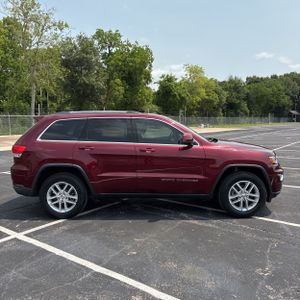 2017 JEEP GRAND CHEROKEE LAREDO — фото 10