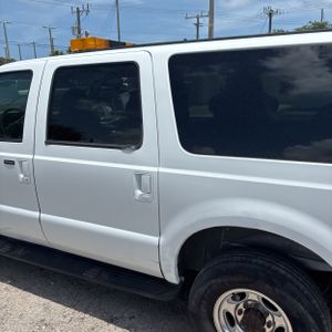 FORD EXCURSION XLT - 6