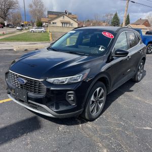 FORD ESCAPE PLATINUM - 1