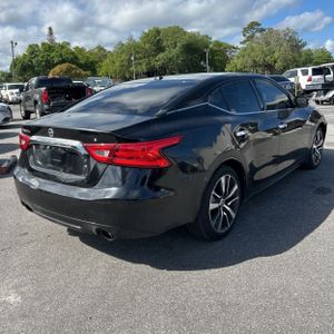 Nissan Maxima 3.5 SV - 8