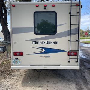 FORD E-450 CUTAWAY - 5