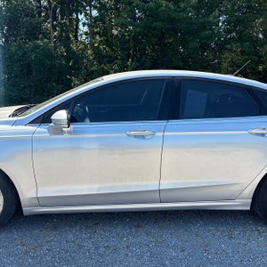 2015 FORD FUSION SE 照片 4