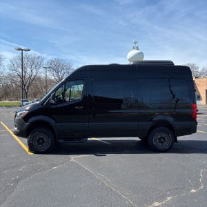 Mercedes-Benz Sprinter 2500 - 3