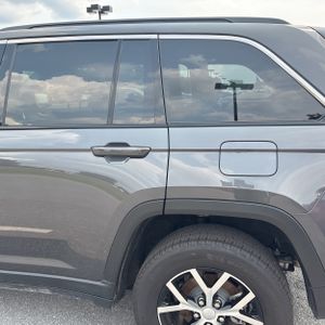 صورة 6 لـ 2024 JEEP GRAND CHEROKEE LIMITED