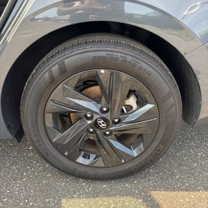 صورة مصغرة 18 لـ 2023 Hyundai ELANTRA SEL