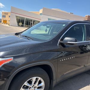 صورة 2 لـ 2018 Chevrolet TRAVERSE LT CLOTH