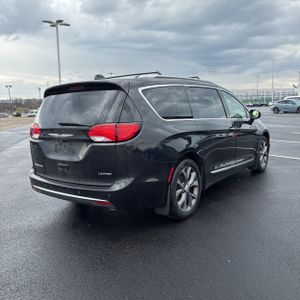 CHRYSLER PACIFICA LIMITED - 8