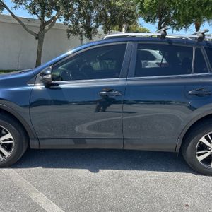 صورة 4 لـ 2018 Toyota RAV4 XLE