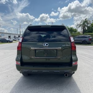 صورة 7 لـ 2022 Lexus GX 460 BASE