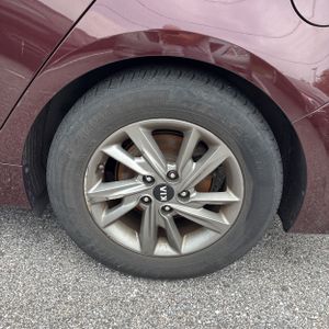 2020 KIA OPTIMA LX thumbnail 18