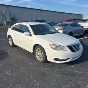 2011 Chrysler 200 TOURING photo 12