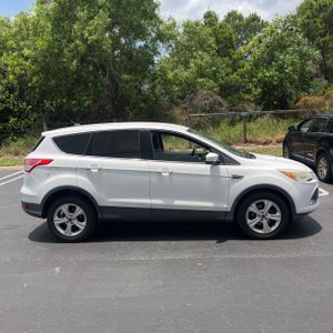 صورة 10 لـ 2016 FORD ESCAPE SE
