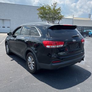 2017 KIA SORENTO LX — фото 5