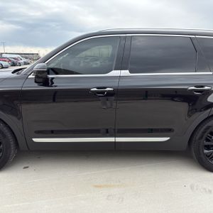 KIA TELLURIDE SX - 4