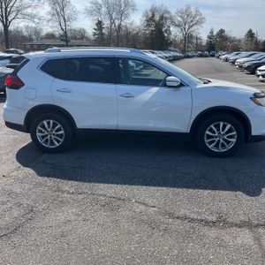 NISSAN ROGUE SV - 10