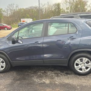 CHEVROLET TRAX LS - 4