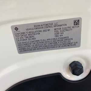 2022 Rivian R1T LAUNCH EDITION — миниатюра 49