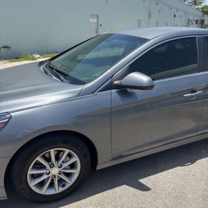 2019 Hyundai SONATA SE 照片 2