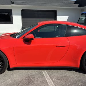 Porsche 911 Carrera - 4