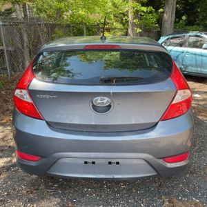 HYUNDAI ACCENT SE - 7