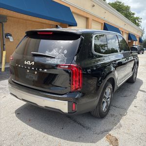 صورة 8 لـ 2025 KIA TELLURIDE LX