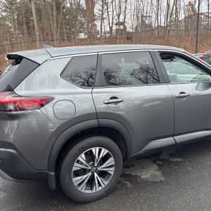 NISSAN ROGUE SV - 9