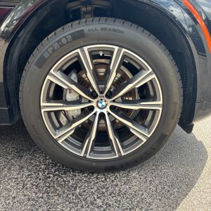 2024 BMW X6 XDRIVE40I — миниатюра 19