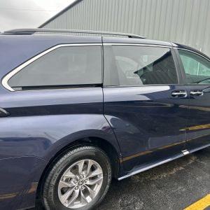 2024 Toyota SIENNA XLE 8-PASSENGER 照片 9