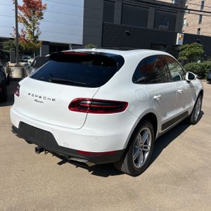 صورة 8 لـ 2018 Porsche MACAN BASE