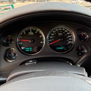 2011 Chevrolet SUBURBAN LS 缩略图 37