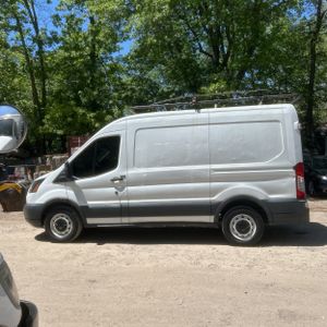 FORD TRANSIT 150 - 3