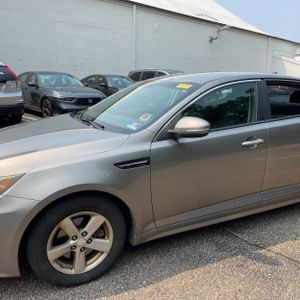 صورة 2 لـ 2015 KIA OPTIMA LX