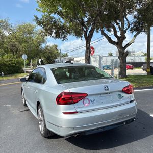 صورة 5 لـ 2018 Volkswagen PASSAT 2.0T R-LINE