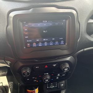 صورة مصغرة 37 لـ 2019 JEEP RENEGADE LATITUDE