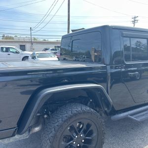 JEEP GLADIATOR HIGH ALTITUDE - 9