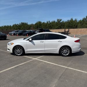 FORD FUSION SE - 3