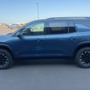 2025 Chevrolet TRAVERSE Z71 照片 4