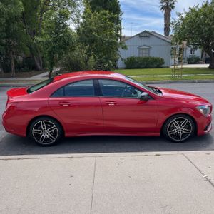 MERCEDES-BENZ CLA - 10