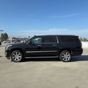 صورة 3 لـ 2020 Cadillac ESCALADE ESV LUXURY