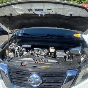 صورة 39 لـ 2017 Nissan PATHFINDER SV