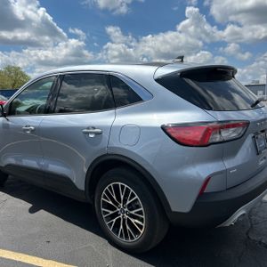 FORD ESCAPE SE PHEV - 6