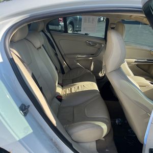صورة مصغرة 34 لـ 2014 Volvo S60 T5