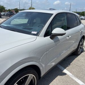 PORSCHE CAYENNE S PLATINUM EDITION - 2