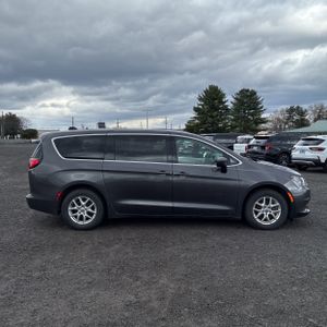 CHRYSLER VOYAGER LX - 10