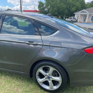 FORD FUSION SE - 6