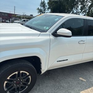 صورة 2 لـ 2024 Toyota TACOMA TRD SPORT